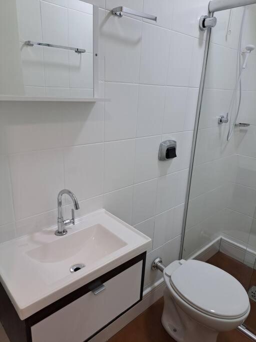 205-confortavel, Completo E Com Varanda *