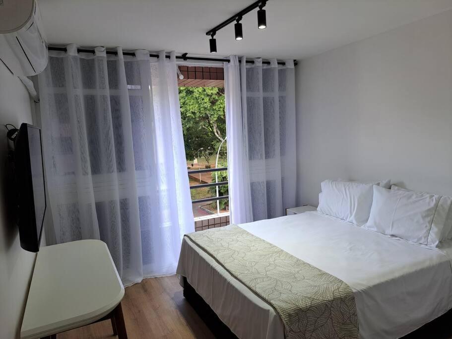 205-confortavel, Completo E Com Varanda *