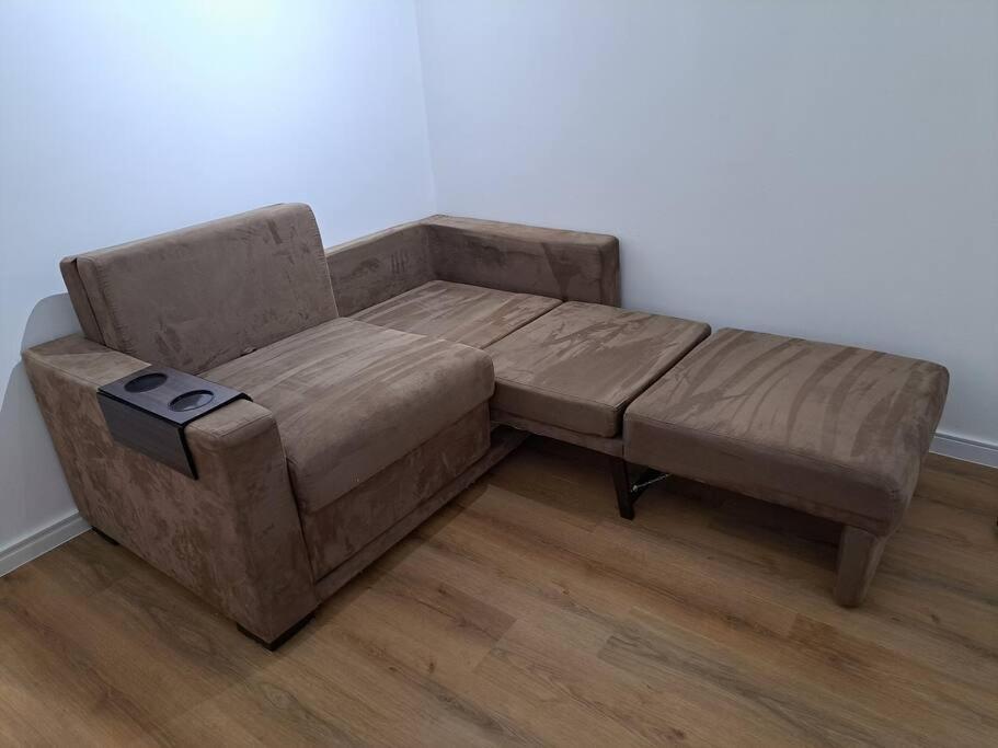 Apartment 205-confortavel, Completo E Com Varanda *